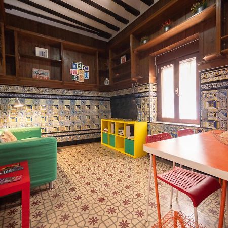 Arc House Sevilla Only Adults Zewnętrze zdjęcie