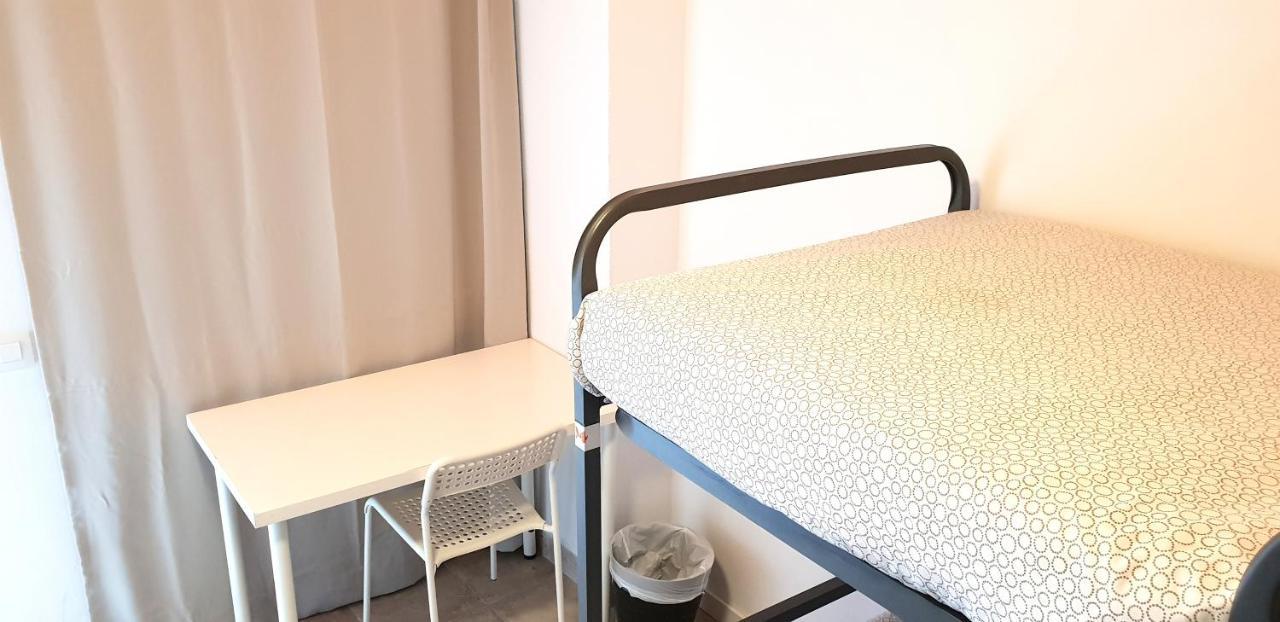 Arc House Sevilla Only Adults Zewnętrze zdjęcie