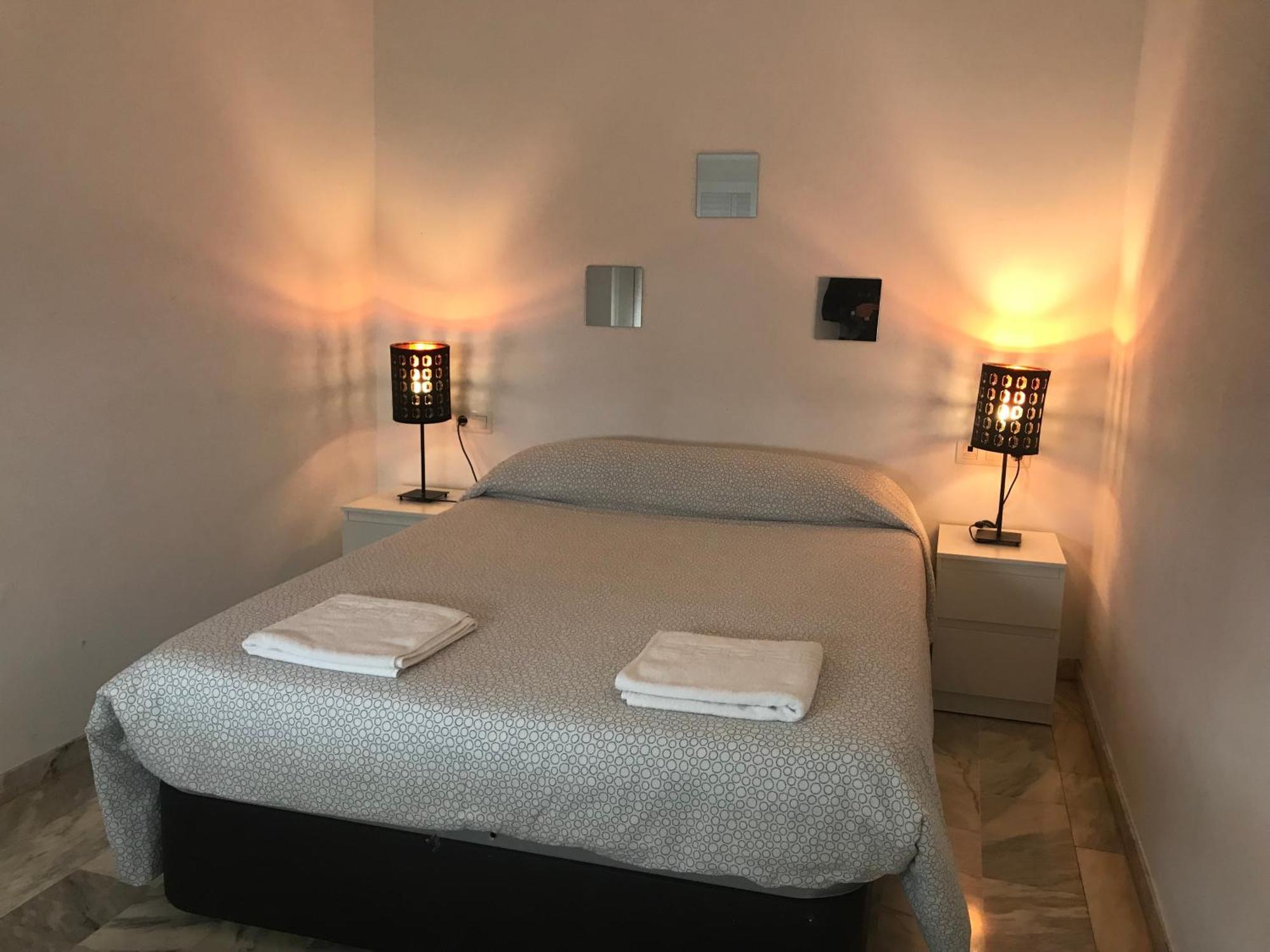 Arc House Sevilla Only Adults Zewnętrze zdjęcie
